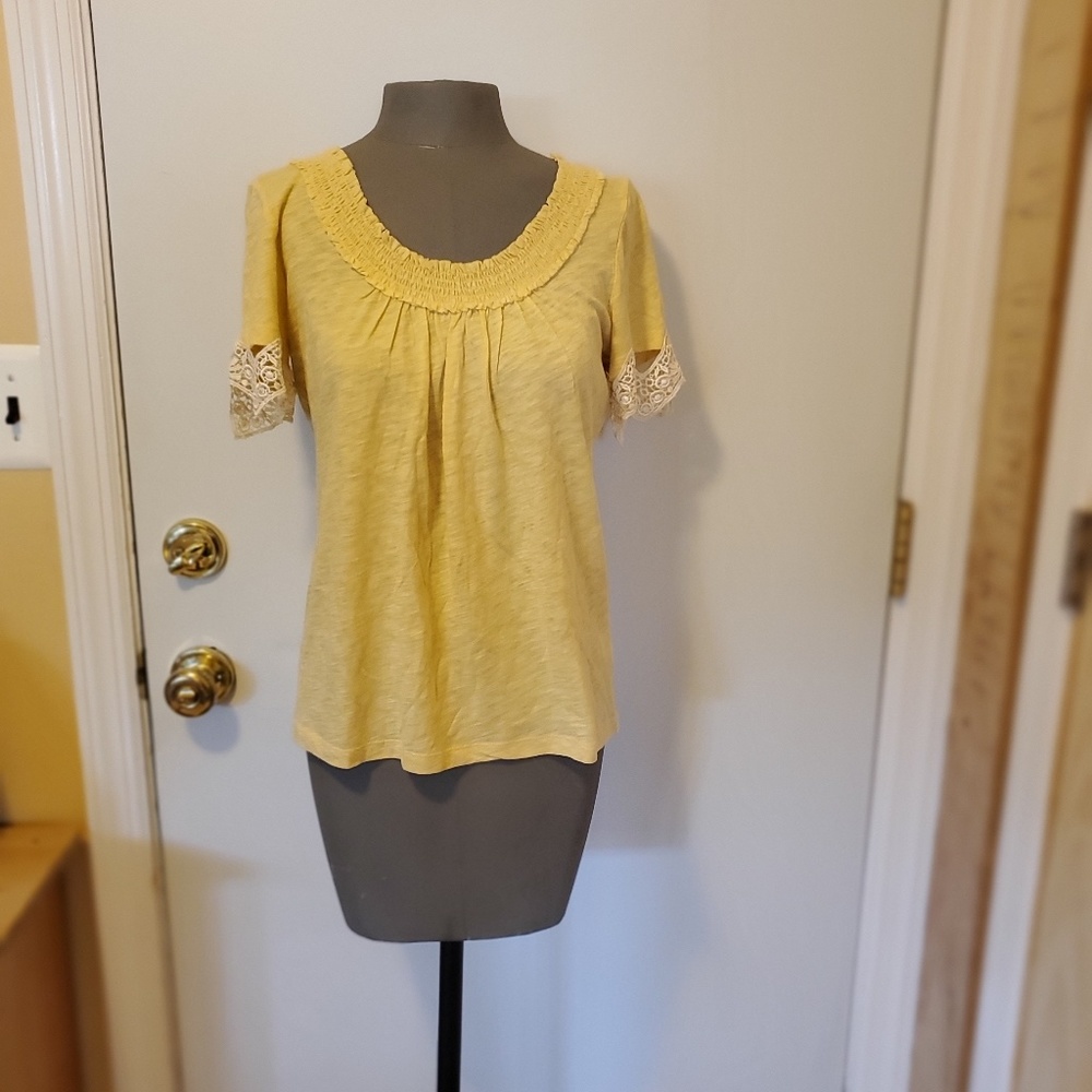 Yellow T-shirt